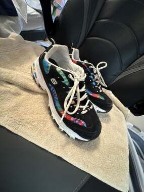 Skechers D'Lites Summer Fiesta Size 7.5 Black Multi Sneakers